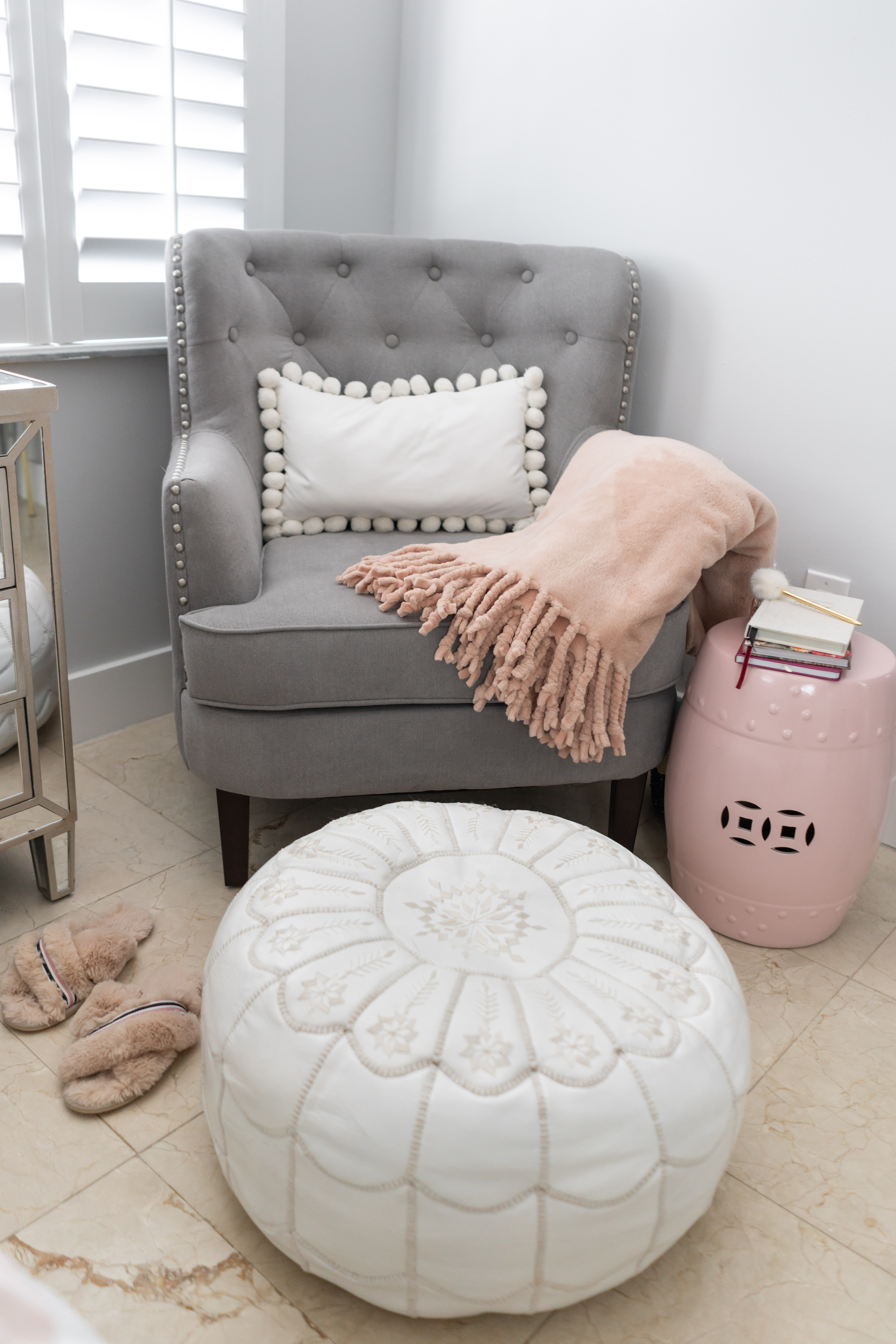 cozy sitting area in bedroom